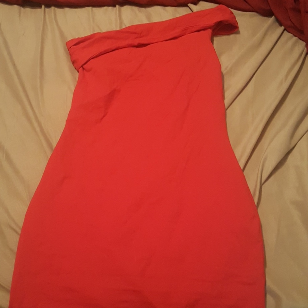 Red Victoria secret off shoulder cling dress small